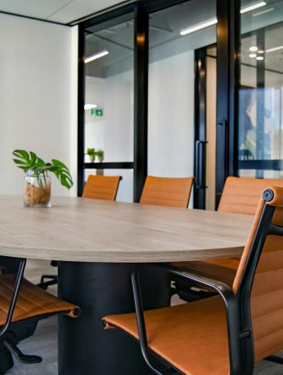 s-o-c-i-a-l-c-u-t-1RT4txDDAbM-unsplash